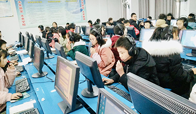 恩施州建始縣中小學(xué)四考合一期末考試順利結(jié)束