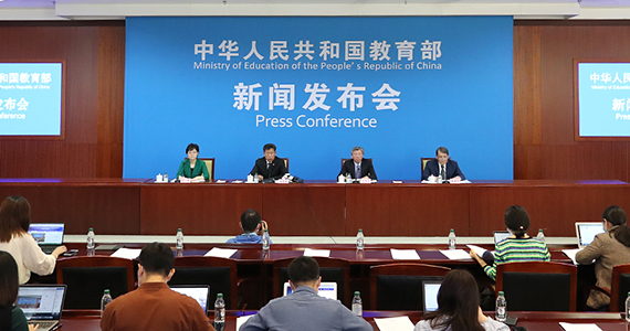 關(guān)于全面加強(qiáng)和改進(jìn)新時(shí)代學(xué)校美育工作的意見